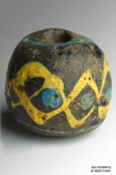 Large eye bead with trails, 630-1400 AD